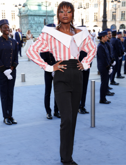 Girl's CELEB FASHION RULE : Fashionista… Forget the 'clean girl' aesthetic - celebrity style expert says