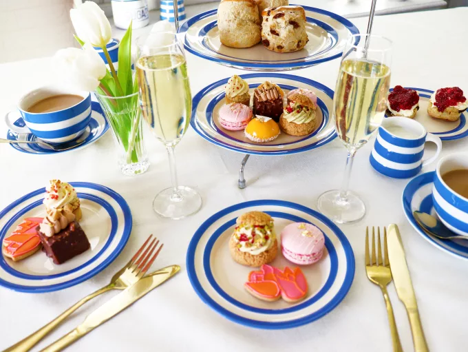 Biscuiteers' Mother's Day-themed floral biscuits