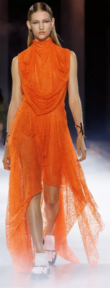 Alexander McQueen SS25 in hot orange