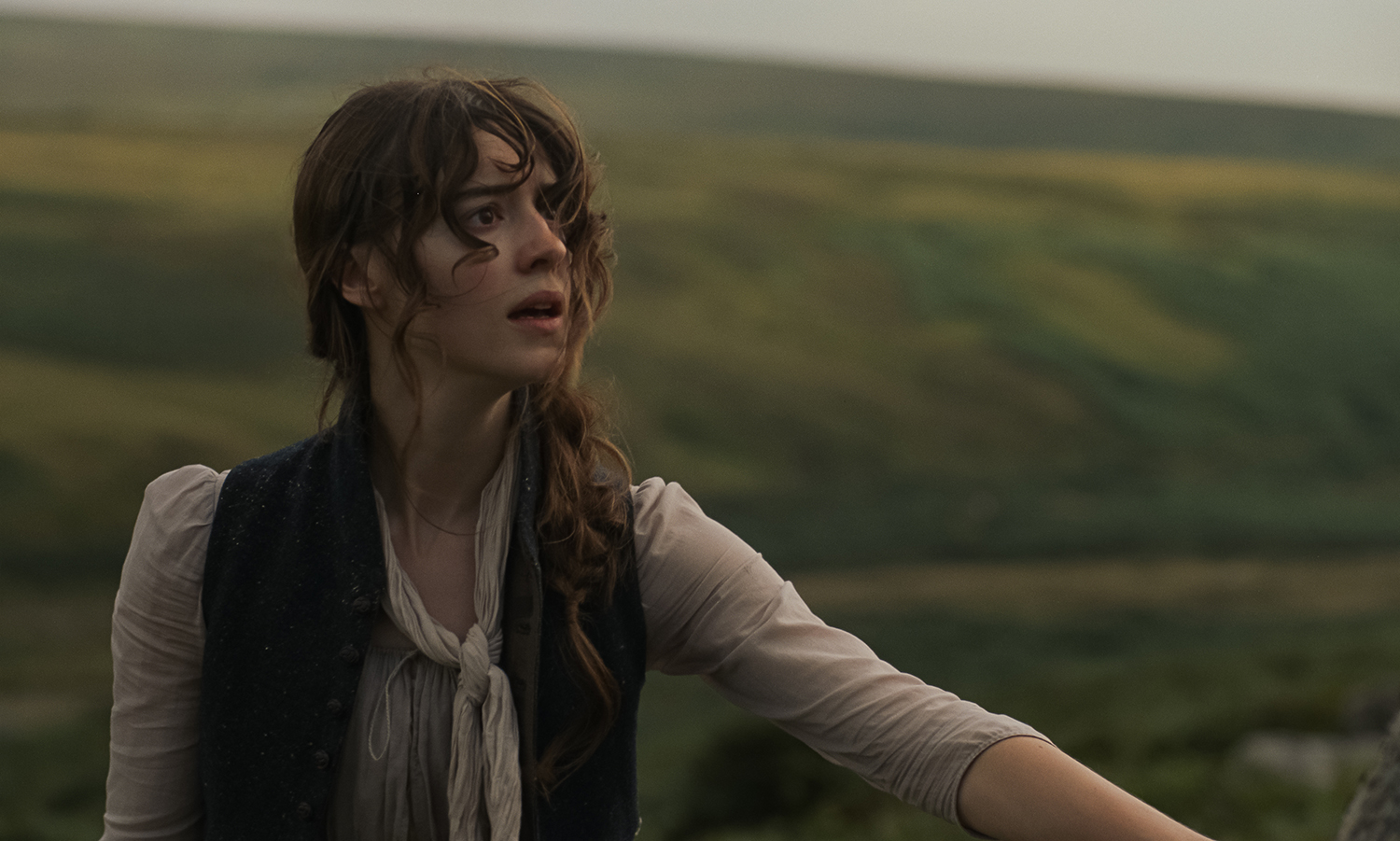 Daisy Edgar-Jones as Elinor Dashwood in Sense and Sensibility