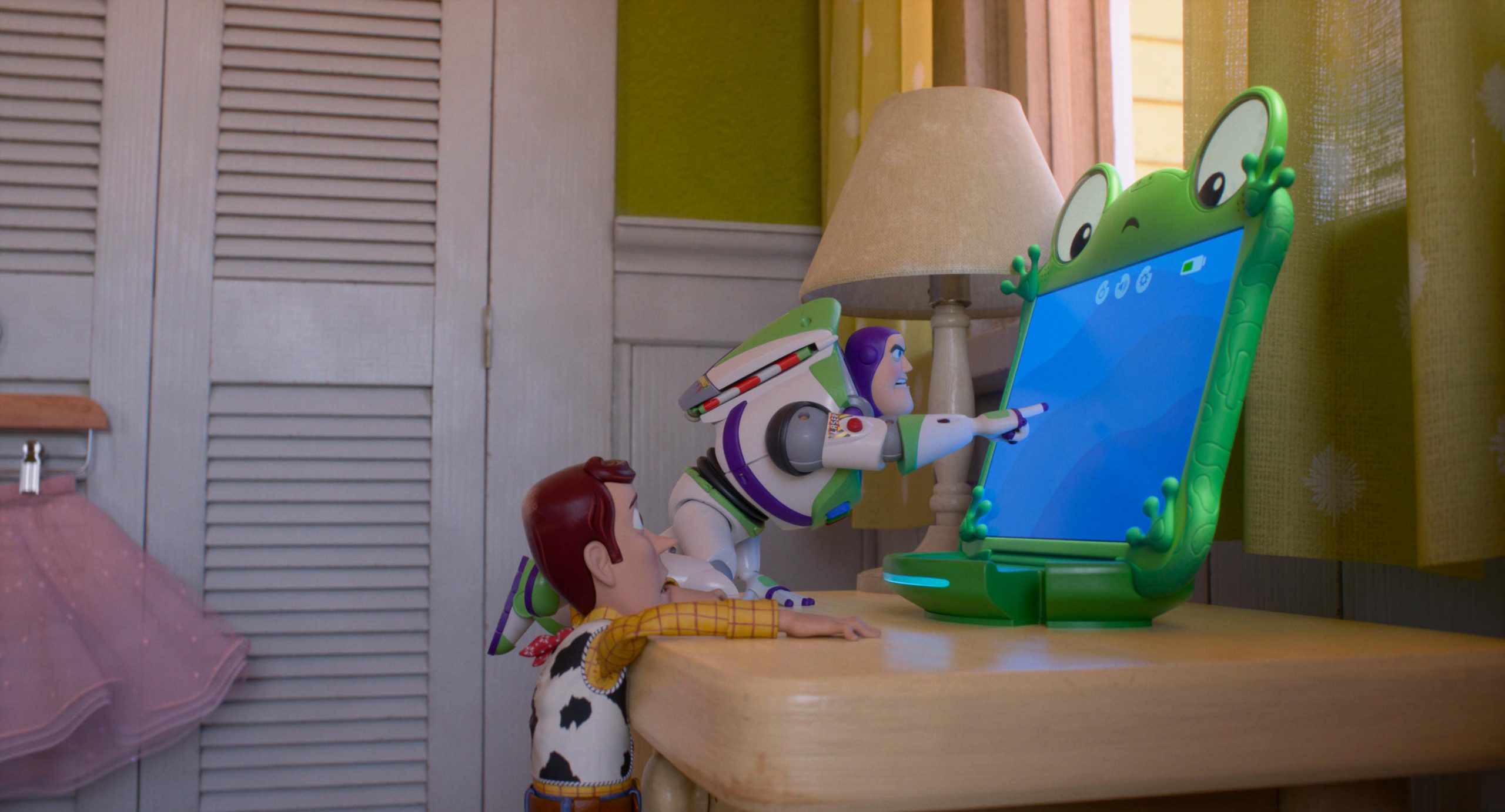 Woody, Buzz Lightyear and Lilypad in Toy Story 5