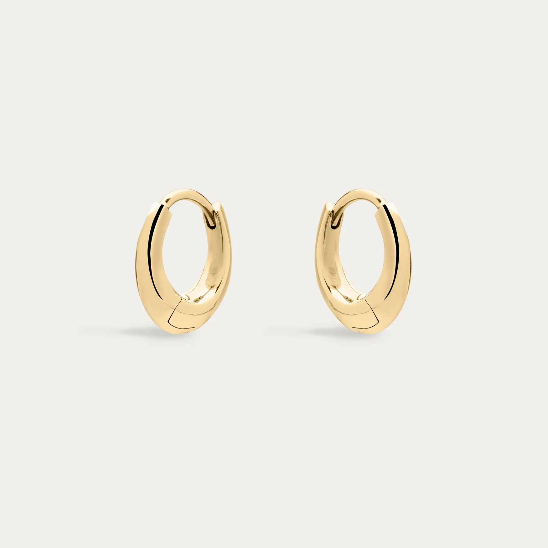 Shaun Leane Sabre Mini Hoop Earrings in yellow gold vermeil