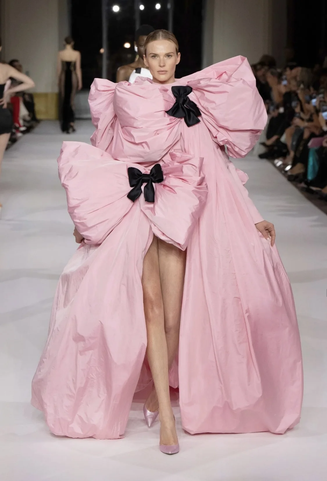 Top designers shaping Spring 2025 fashion trends with bold patterns.